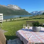 Koselig Hus Naer Sjo Og Fjell *