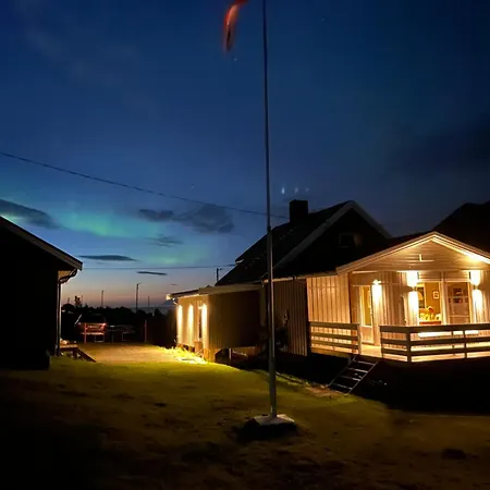 Koselig Hus Naer Sjo Og Fjell 別荘 *