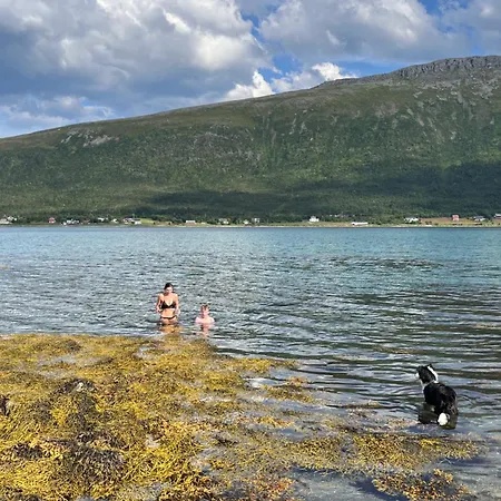 Koselig Hus Naer Sjo Og Fjell Vakantiehuis *