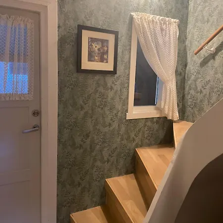 Σπίτι διακοπών Koselig Hus Naer Sjo Og Fjell Nord-Lenangen