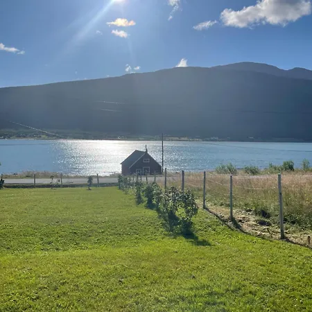 Koselig Hus Naer Sjo Og Fjell Semesterbostad *