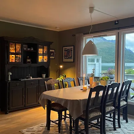 Semesterbostad Koselig Hus Naer Sjo Og Fjell