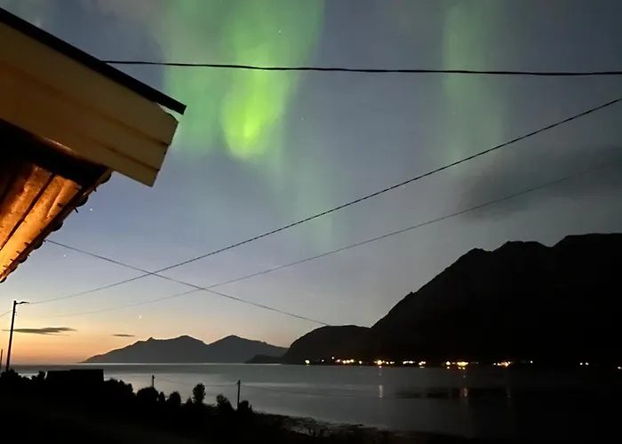 Koselig Hus Naer Sjo Og Fjell *