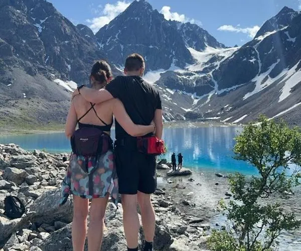 Koselig Hus Naer Sjo Og Fjell Semesterbostad Nord-Lenangen