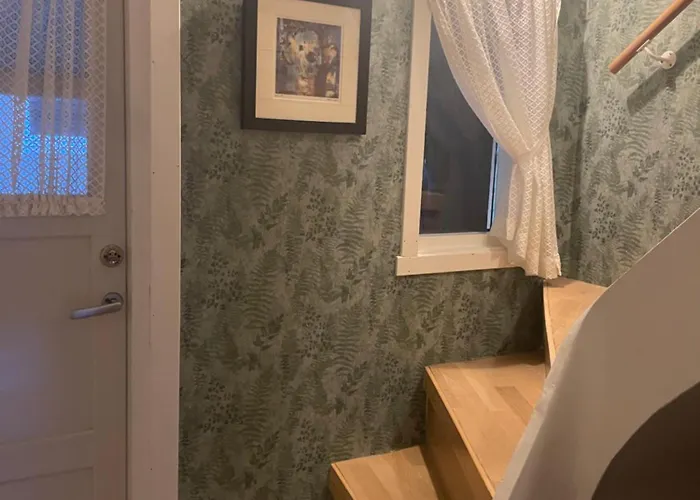 Semesterbostad Koselig Hus Naer Sjo Og Fjell Nord-Lenangen